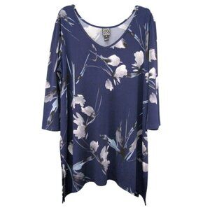 Clara Sun Woo Navy Blue Gray Floral Tunic Top Women Size M Sharkbite Hem 3/4 Slv